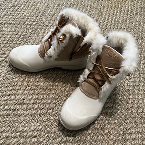 Sperry winter boots